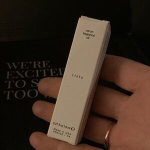 Cielo by Riddle roll-on oil fragrance